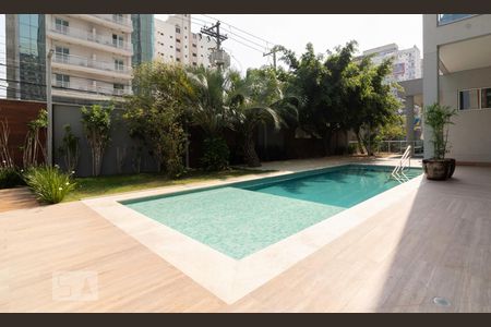 Apartamento para alugar com 97m², 2 quartos e 2 vagas Apartamento para alugar com 97m², 2 quartos e 2 vagasÁrea comum - Piscina