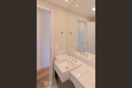 Apartamento para alugar com 97m², 2 quartos e 2 vagas Apartamento para alugar com 97m², 2 quartos e 2 vagasBanheiro Suíte 1