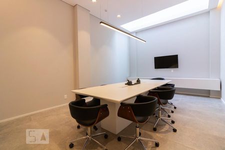 Apartamento para alugar com 97m², 2 quartos e 2 vagas Apartamento para alugar com 97m², 2 quartos e 2 vagasÁrea Comum - Sala de Reunião