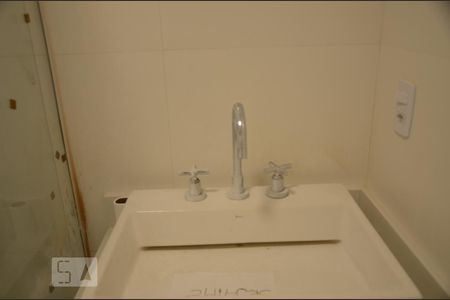 Apartamento à venda com 60m², 2 quartos e sem vagaBanheiro