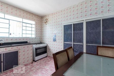 Casa à venda com 250m², 3 quartos e 2 vagas Casa à venda com 250m², 3 quartos e 2 vagasCozinha