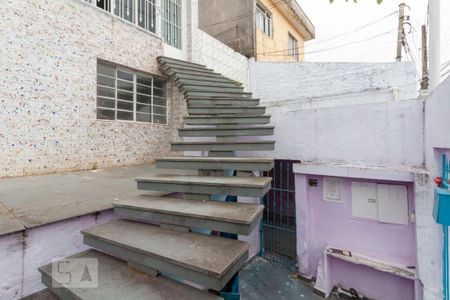 Casa à venda com 250m², 3 quartos e 2 vagas Casa à venda com 250m², 3 quartos e 2 vagasr Área Externa