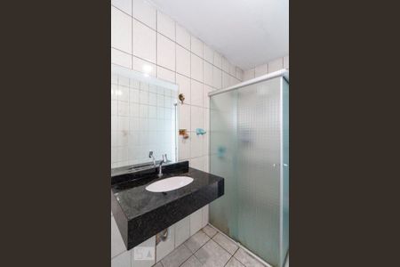 Casa à venda com 250m², 3 quartos e 2 vagas Casa à venda com 250m², 3 quartos e 2 vagasBanheiro