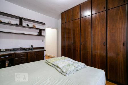 Suíte de casa à venda com 3 quartos, 200m² em Santana, São Paulo