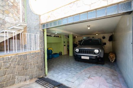 Casa à venda com 200m², 3 quartos e 2 vagasGaragem