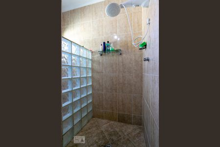 Casa à venda com 200m², 3 quartos e 2 vagasBanheiro da suíte