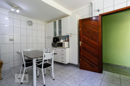 Casa à venda com 200m², 3 quartos e 2 vagasCozinha