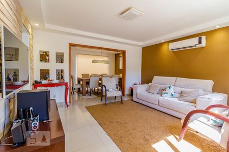 Sala de casa à venda com 3 quartos, 138m² em Ipanema, Porto Alegre