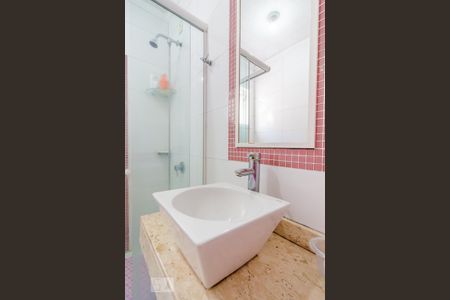 Casa à venda com 138m², 3 quartos e 4 vagasBanheiro