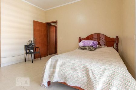 Casa para alugar com 240m², 4 quartos e 3 vagas Casa para alugar com 240m², 4 quartos e 3 vagasQuarto 1