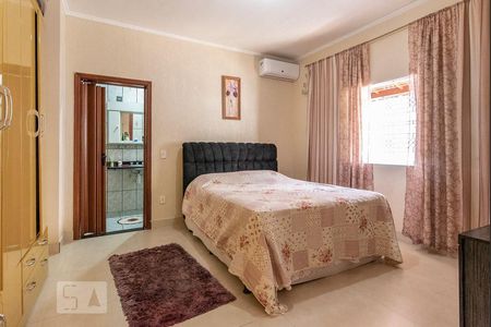 Suíte de casa para alugar com 4 quartos, 240m² em Parque Jambeiro, Campinas