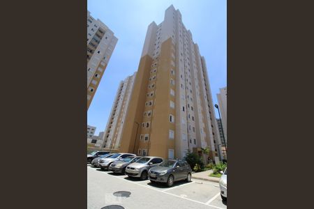 Fachada do bloco de apartamento para alugar com 2 quartos, 42m² em Bom Retiro, São Paulo