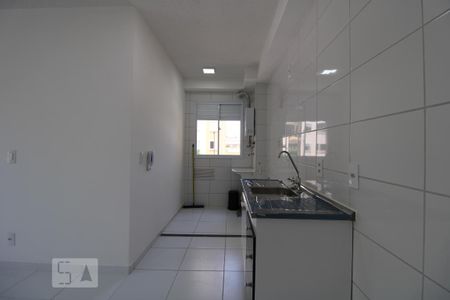 Cozinha de apartamento para alugar com 2 quartos, 42m² em Bom Retiro, São Paulo