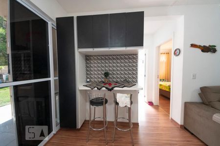 Cozinha de apartamento à venda com 2 quartos, 56m² em Feitoria, São Leopoldo