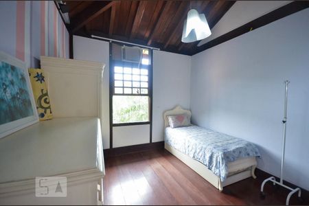 Casa de condomínio à venda com 379m², 4 quartos e 2 vagasQuarto 2