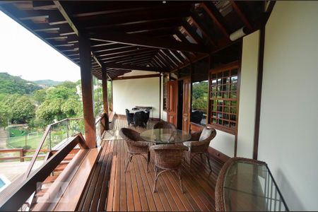 Casa de condomínio à venda com 379m², 4 quartos e 2 vagasVaranda da Sala