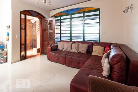 Sala de casa para alugar com 5 quartos, 150m² em Vila Lageado, São Paulo