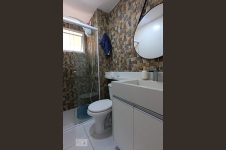 Banheiro de apartamento à venda com 3 quartos, 70m² em Parque Assunção, Taboão da Serra
