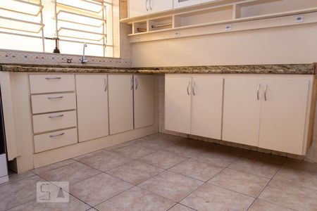 Casa à venda com 120m², 2 quartos e 2 vagasCozinha