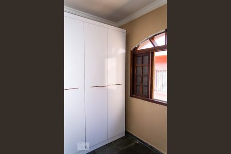 Casa à venda com 120m², 2 quartos e 2 vagasQuarto 2