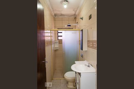 Casa à venda com 120m², 2 quartos e 2 vagasBanheiro