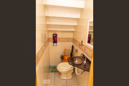 Casa à venda com 120m², 2 quartos e 2 vagasLavabo