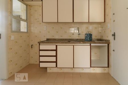 Apartamento para alugar com 90m², 2 quartos e 1 vagaCozinha