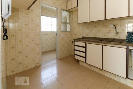 Apartamento para alugar com 90m², 2 quartos e 1 vagaCozinha