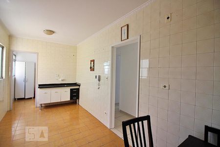 Apartamento para alugar com 65m², 2 quartos e 1 vagaCozinha