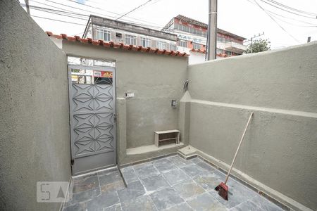 Casa para alugar com 80m², 1 quarto e sem vagaQuintal Frente