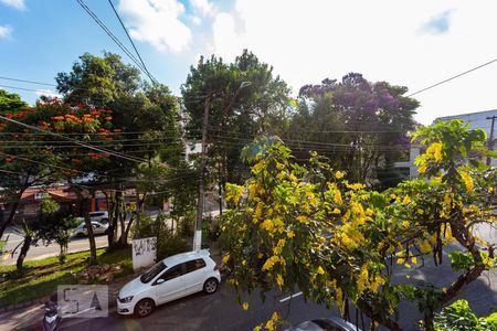 Casa à venda com 210m², 4 quartos e 3 vagas Casa à venda com 210m², 4 quartos e 3 vagasVista