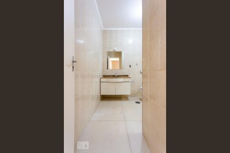 Casa à venda com 210m², 4 quartos e 3 vagas Casa à venda com 210m², 4 quartos e 3 vagasBanheiro