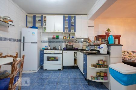 Casa à venda com 250m², 5 quartos e 3 vagas Casa à venda com 250m², 5 quartos e 3 vagasCozinha