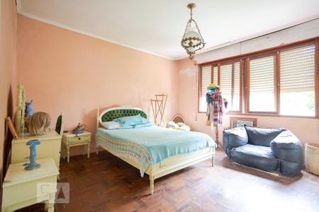 Casa à venda com 250m², 5 quartos e 3 vagas Casa à venda com 250m², 5 quartos e 3 vagasSuíte 1