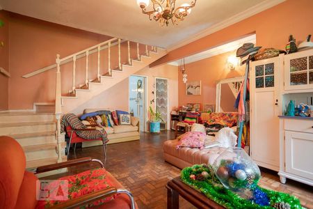 Sala 1 de casa à venda com 5 quartos, 250m² em Santa Maria Goretti, Porto Alegre