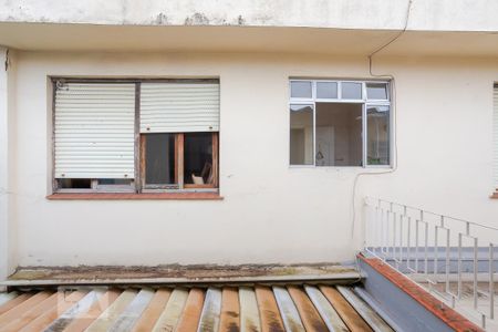 Casa à venda com 250m², 5 quartos e 3 vagas Casa à venda com 250m², 5 quartos e 3 vagasVista da Suíte 2
