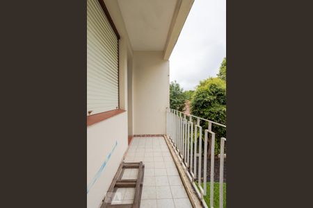 Casa à venda com 250m², 5 quartos e 3 vagas Casa à venda com 250m², 5 quartos e 3 vagasVaranda do Quarto 2