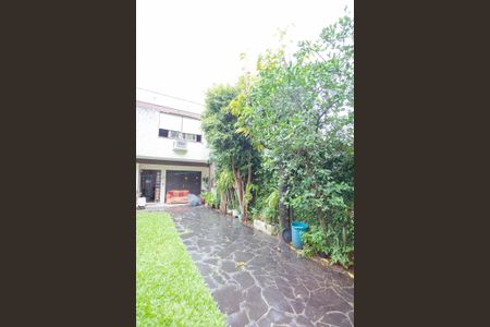 Casa à venda com 250m², 5 quartos e 3 vagas Casa à venda com 250m², 5 quartos e 3 vagasPátio