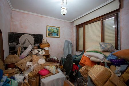 Casa à venda com 250m², 5 quartos e 3 vagas Casa à venda com 250m², 5 quartos e 3 vagasQuarto 3