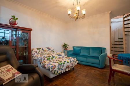 Sala 2 de casa à venda com 5 quartos, 250m² em Santa Maria Goretti, Porto Alegre