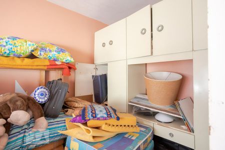 Casa à venda com 250m², 5 quartos e 3 vagas Casa à venda com 250m², 5 quartos e 3 vagasQuarto 4