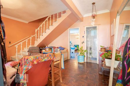 Sala 1 de casa à venda com 5 quartos, 250m² em Santa Maria Goretti, Porto Alegre