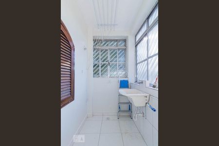 Apartamento à venda com 100m², 3 quartos e 2 vagas Apartamento à venda com 100m², 3 quartos e 2 vagasÁrea de Serviço