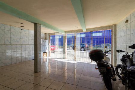 Casa para alugar com 36m², 1 quarto e 1 vaga Casa para alugar com 36m², 1 quarto e 1 vagaGaragem