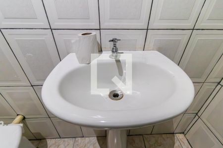 Banheiro - torneira de casa para alugar com 1 quarto, 36m² em Vila Danubio Azul, São Paulo