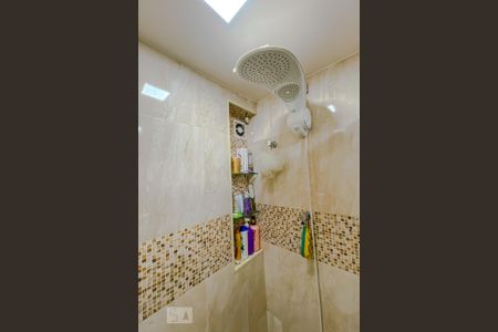 Apartamento à venda com 49m², 2 quartos e 1 vagaDetalhe Banheiro