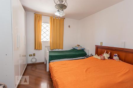 Casa à venda com 185m², 3 quartos e 5 vagas Casa à venda com 185m², 3 quartos e 5 vagasQuarto 1