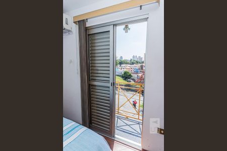 Casa à venda com 185m², 3 quartos e 5 vagas Casa à venda com 185m², 3 quartos e 5 vagasVaranda quarto