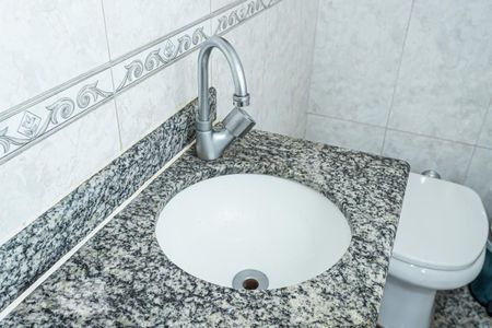 Casa à venda com 185m², 3 quartos e 5 vagas Casa à venda com 185m², 3 quartos e 5 vagasDetalhe lavabo