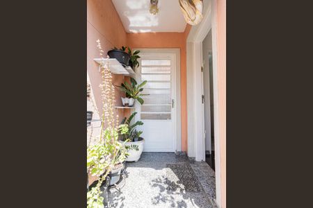 Casa à venda com 185m², 3 quartos e 5 vagas Casa à venda com 185m², 3 quartos e 5 vagasHall de Entrada